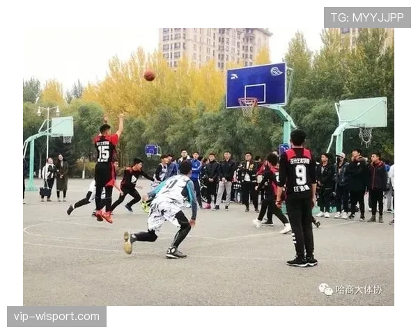 篮球比赛中前场规则详解:带你全面了解前场违例与球权归属 篮球比赛中前场规则详解:带你全面了解前场违例与球权归属